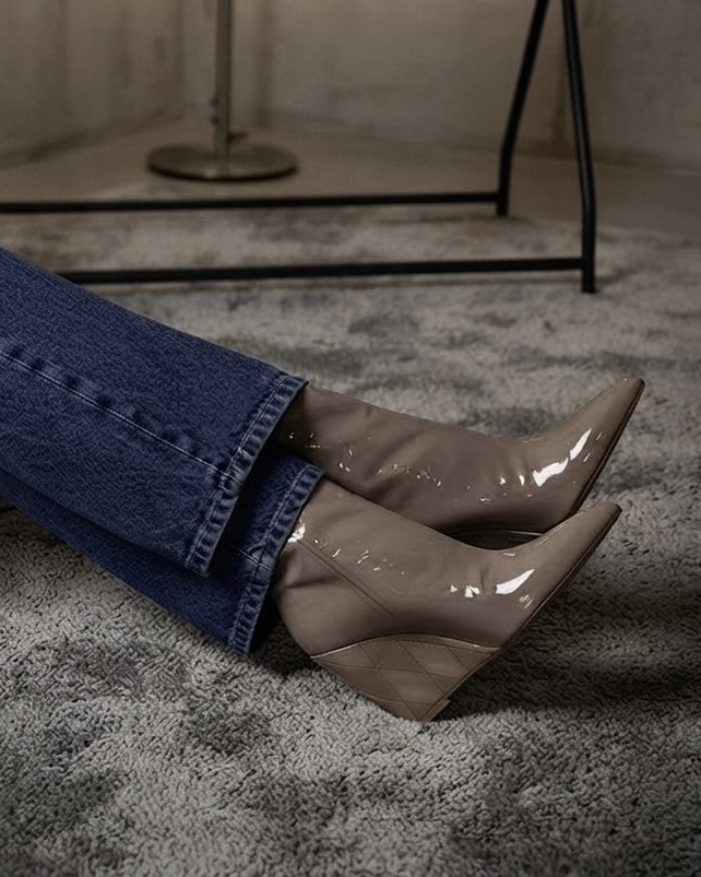 ROMBOS WEDGE BOOTIE MOCCA