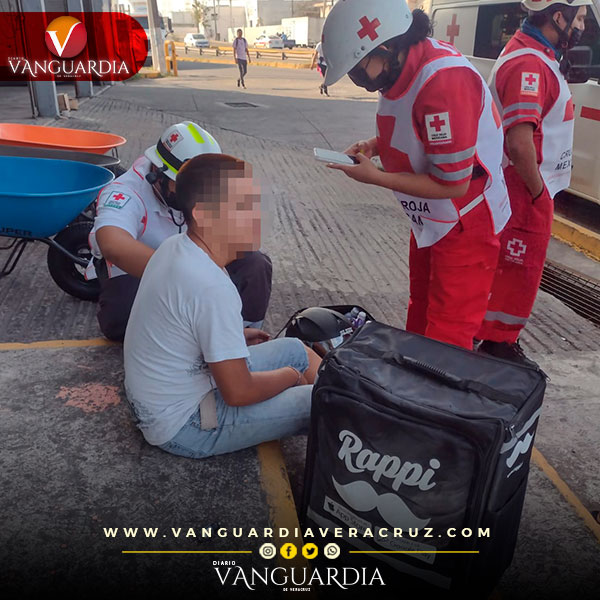 ¡Automovilista impactó a una pareja y huyó, en Veracruz! 2