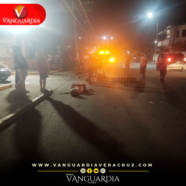 ¡Embistió a un motociclista al entrar a una farmacia, en Tuxpan! 2