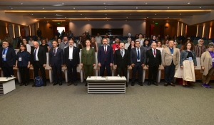 Van Yüzüncü Yıl Üniversitesi’nde ‘Van Gölü Patoloji Günleri’ Sempozyumu Düzenlendi
