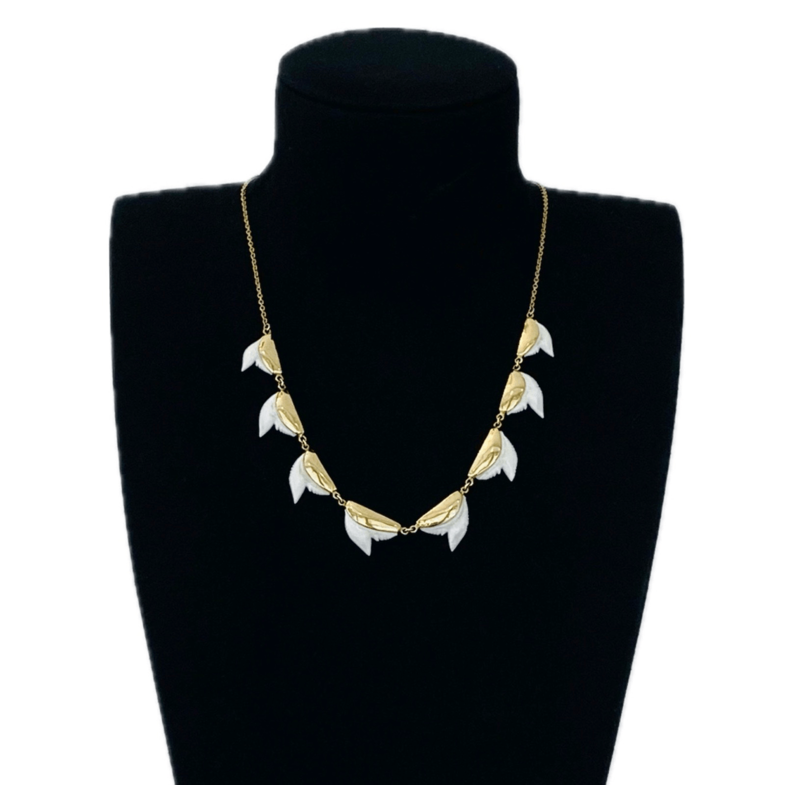 Shark Tooth Necklace, 9K Gold