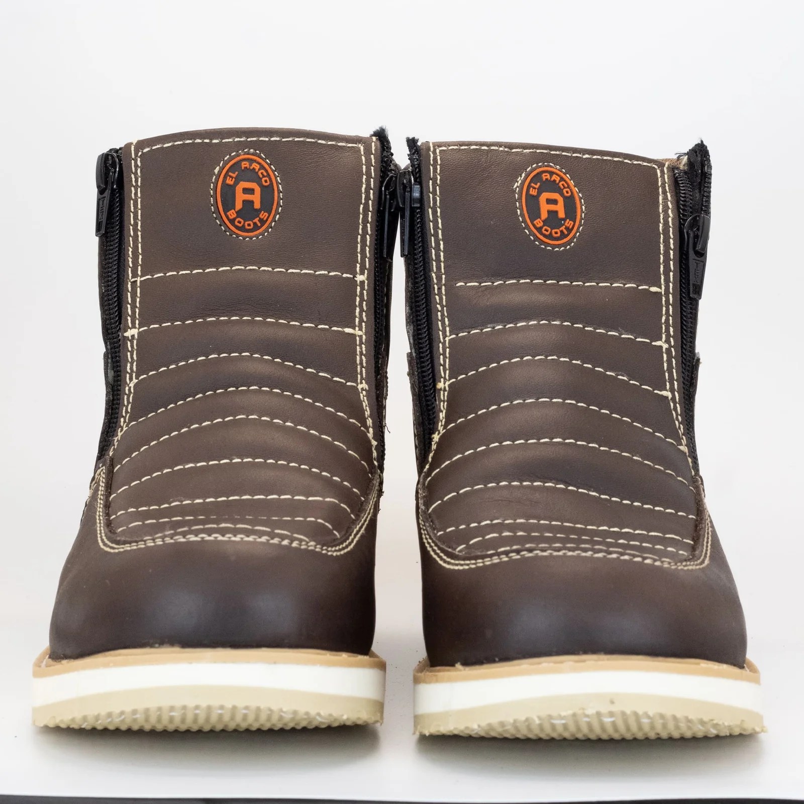 BOTA DE CASUAL CON CIERRE CAFE
