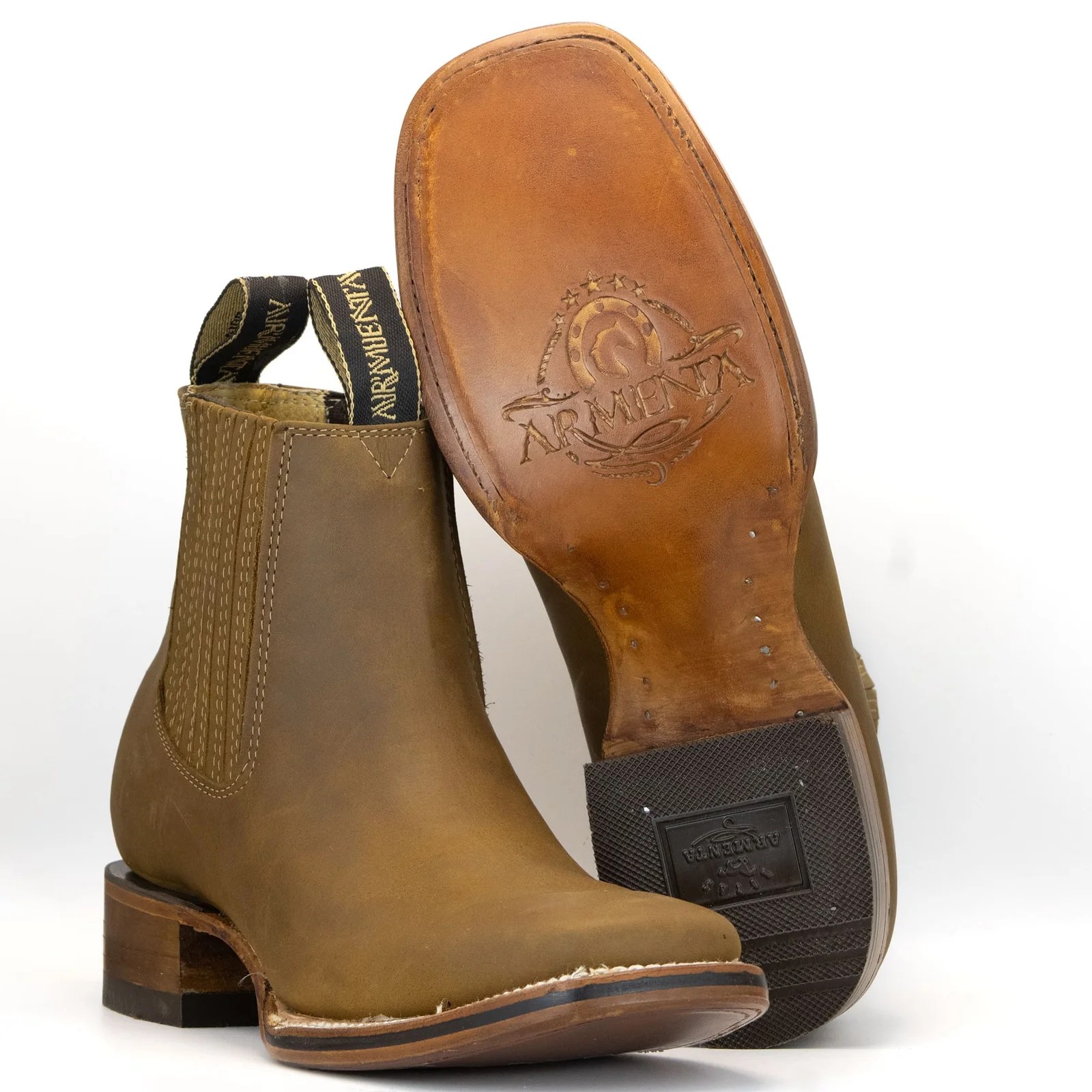 BOTIN ARMENTA CUADRADO CON SUELA DE CUERO CRAZY TANG