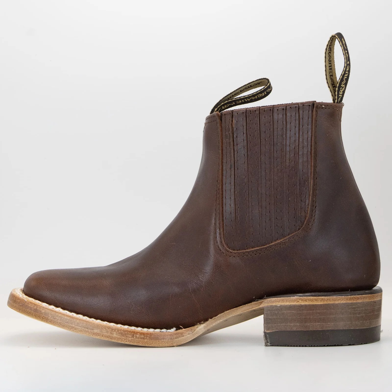 BOTIN ARMENTA CUADRADO CON SUELA DE CUERO ATANADO CAFE