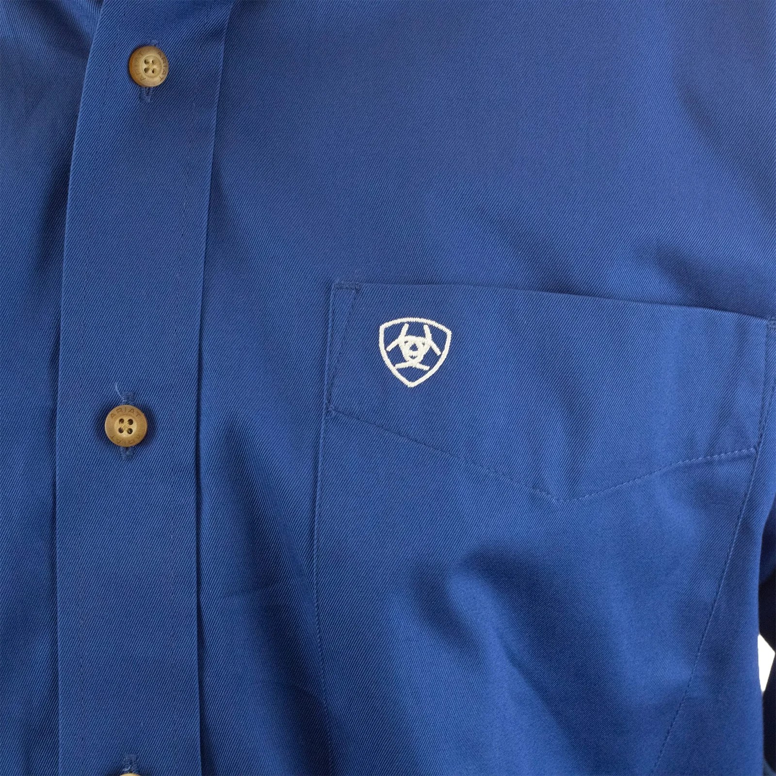 CAMISA ARIAT TEAM LOGO TWILL AZUL CORTE FITTED