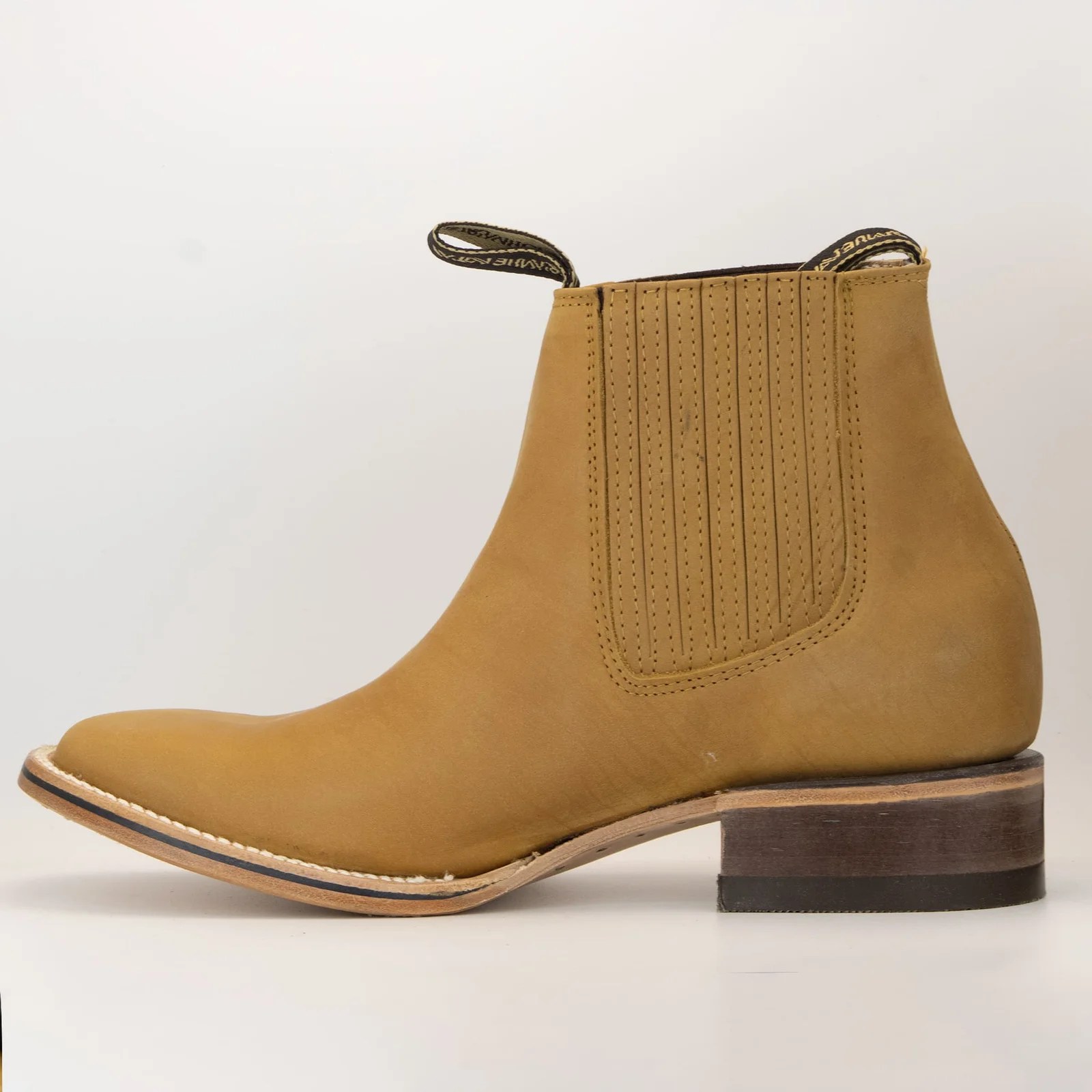BOTIN ARMENTA CUADRADO CON SUELA DE CUERO ATANADO MIEL