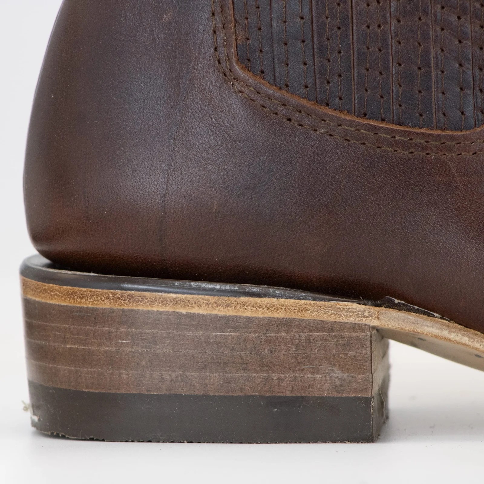 BOTIN ARMENTA CUADRADO CON SUELA DE CUERO ATANADO CAFE