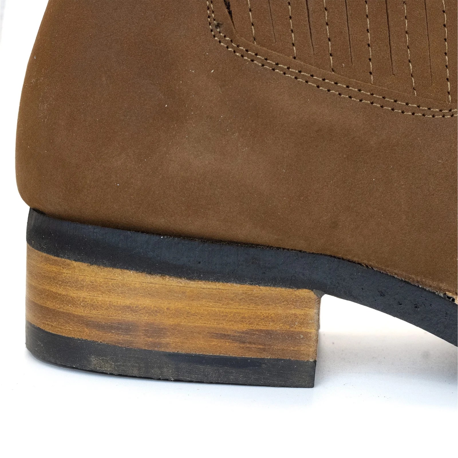 BOTIN GUERRERO CUADRADO NOBUCK ORO
