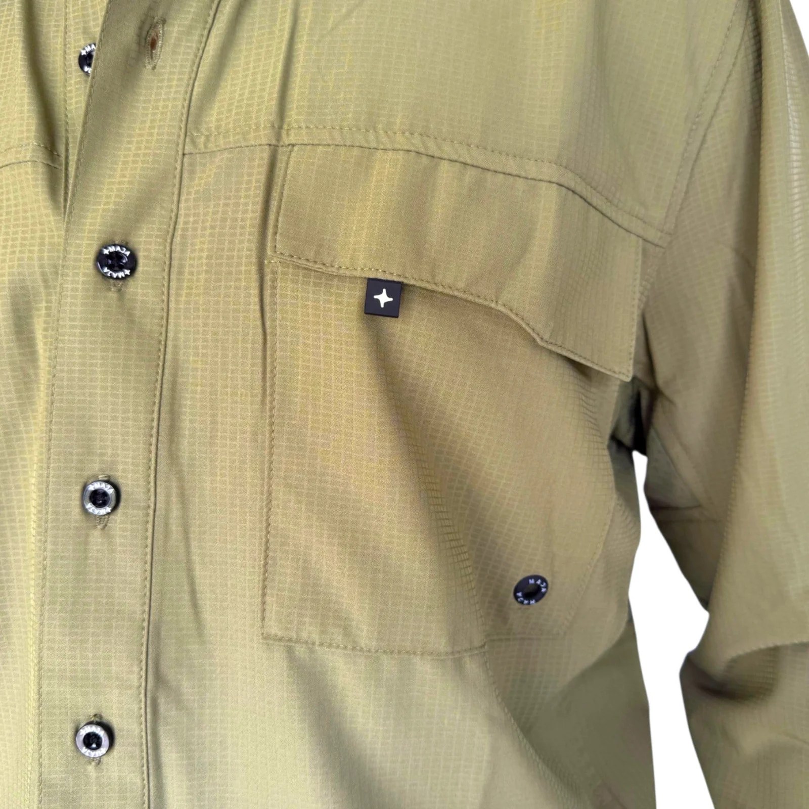 CAMISA MAJA OUTDOOR EQUIPO MANGA LARGA VERDE MUSGO.