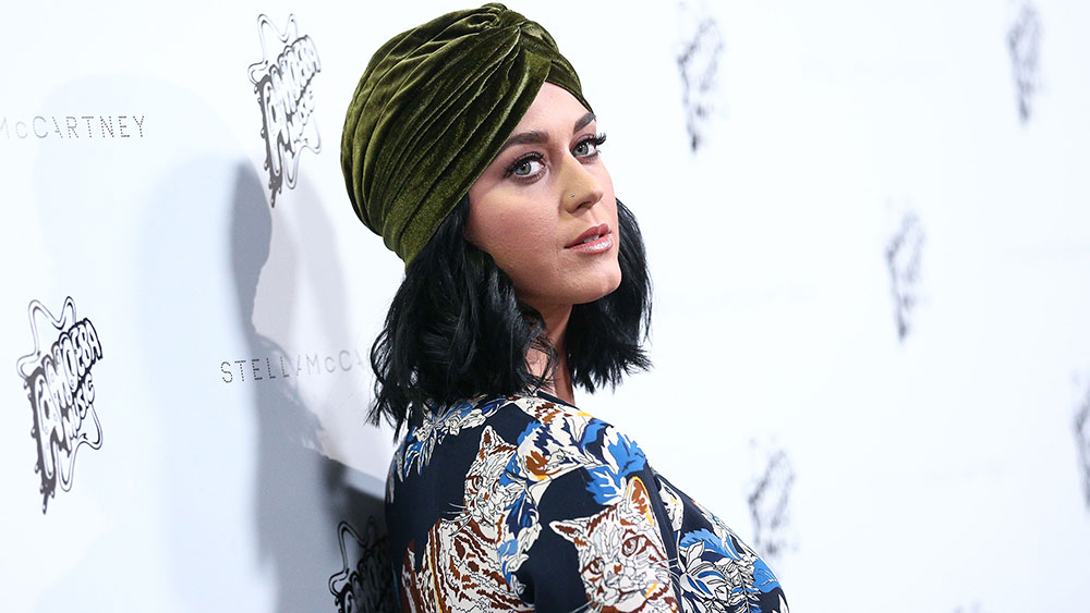 katy perry convent house - Ilustrasi 3