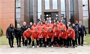 الجالية المغربية المقيمة بملبورن تخصص استقبال حار للبؤات الأطلس  