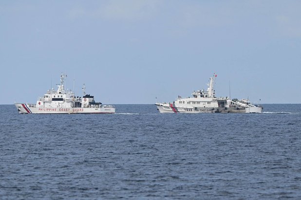 الفلبين تتهم الصين بالتدخل « غير القانوني » في مهمة إعادة الإمداد في بحر الصين الجنوبي