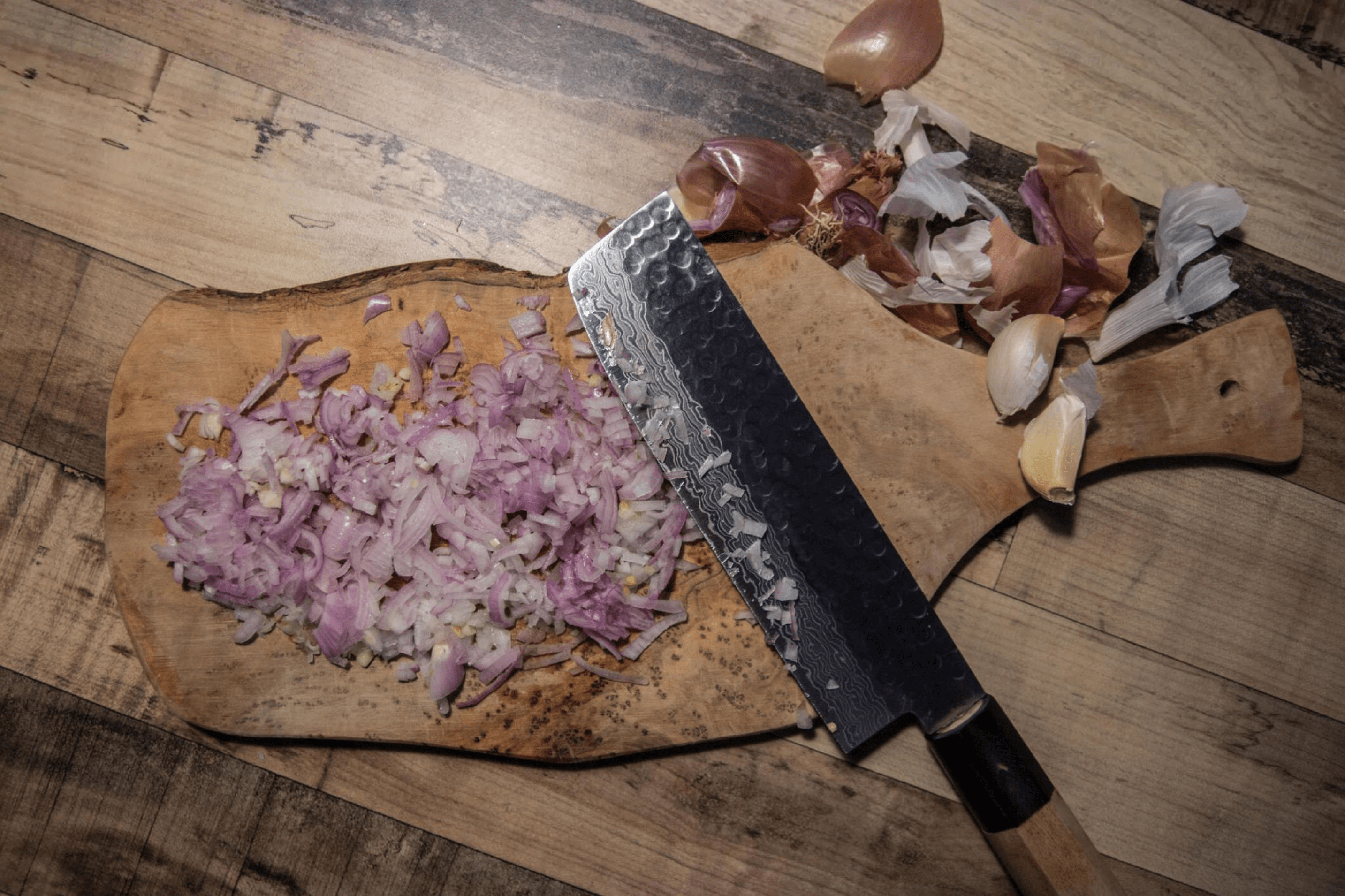 How to Remove Onion Smell from Wooden Cutting Board: Easy & Effective Tips