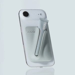 Snap-on lip case