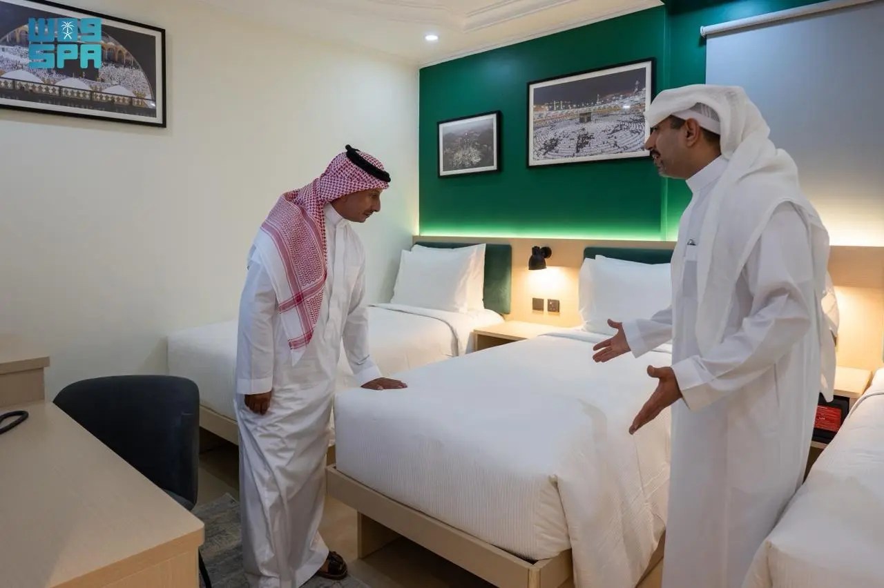 محليات السعودية: وزير السياحة يتفقد جاهزية مرافق الضيافة والنُزل المؤقتة المخصّصة لإسكان الحجاج في مكة المكرمة