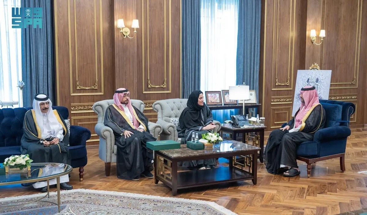 محليات السعودية: أمير الحدود الشمالية يستقبل مدير التطوير والشراكات بالجمعية العربية السعودية للثقافة والفنون