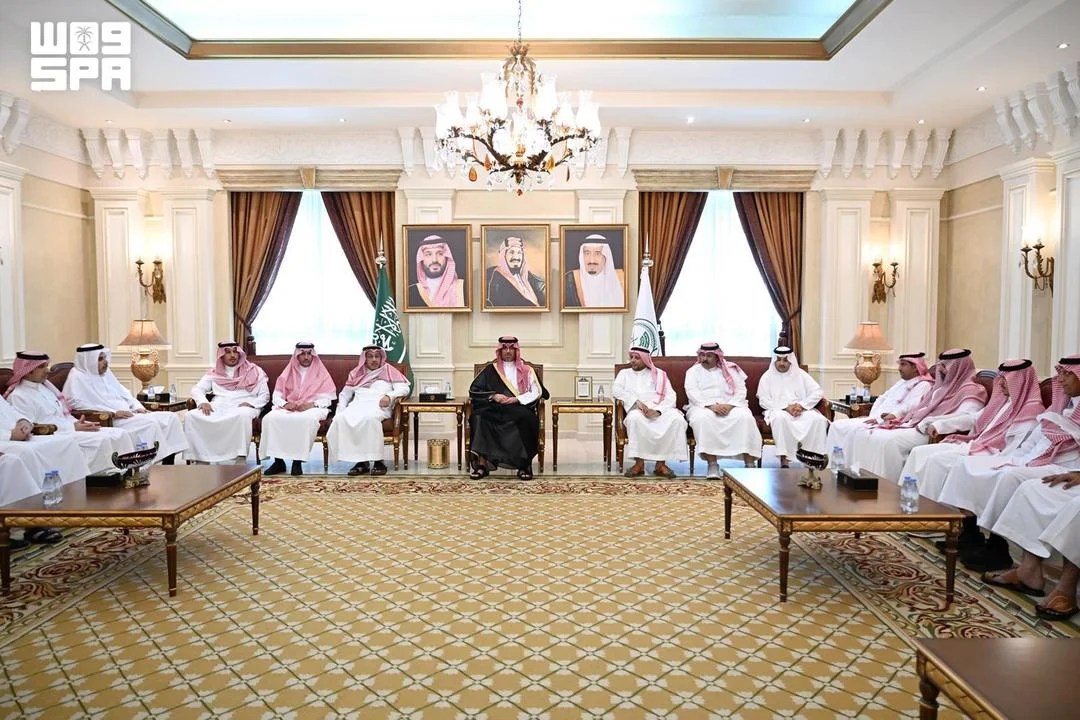 محليات السعودية: محافظ جدة يستقبل منسوبي المحافظة المهنئين بعيد الأضحى