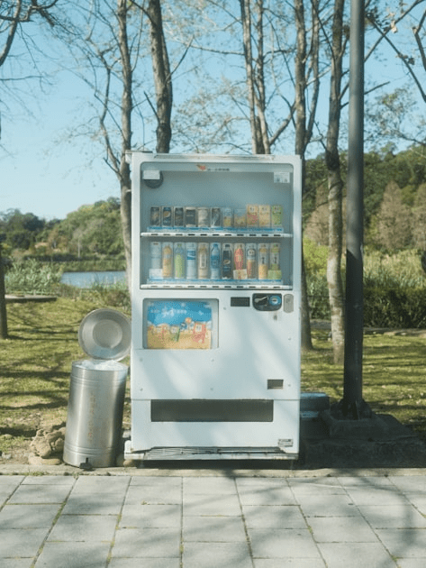 How Vending Machines Enhance Employee Satisfaction