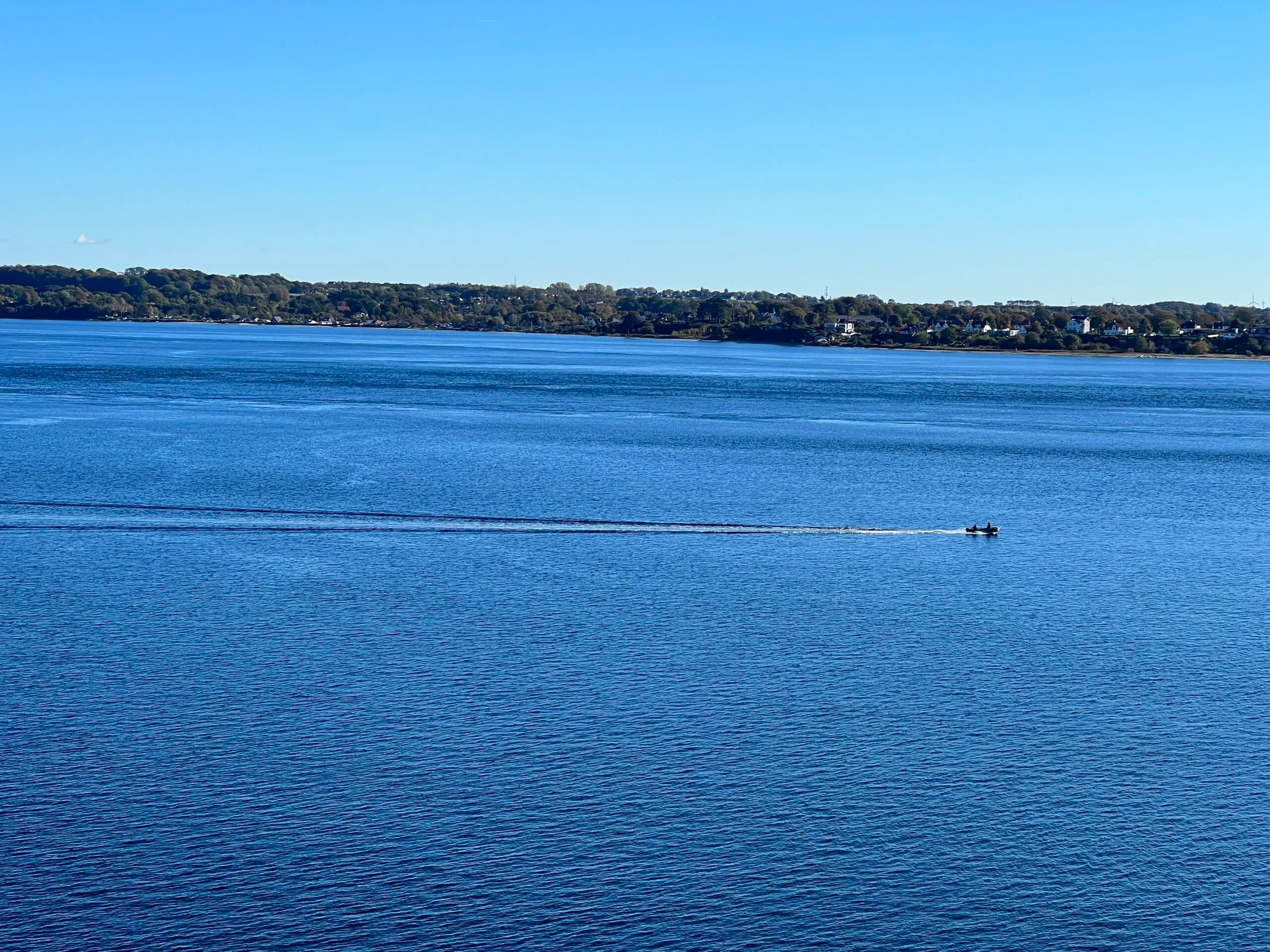 BB34E2CF-B60F-48A8-AAA4-893ED9E091F7