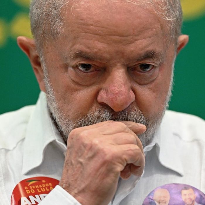 Brésil: Lula se recueillera devant le cercueil de Pelé à Santos mardi