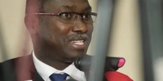 Le ministre de la Justice fusille la Cour des comptes