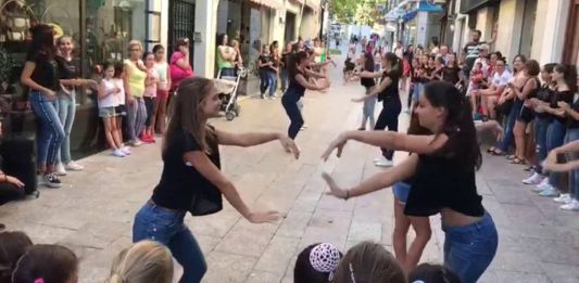 Flashmob en ComerciArte 2018 Montijo