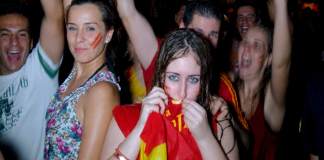 VÍDEO: Así celebró Montijo la victoria de La Roja en la final del Mundial de fútbol… hace 16 años