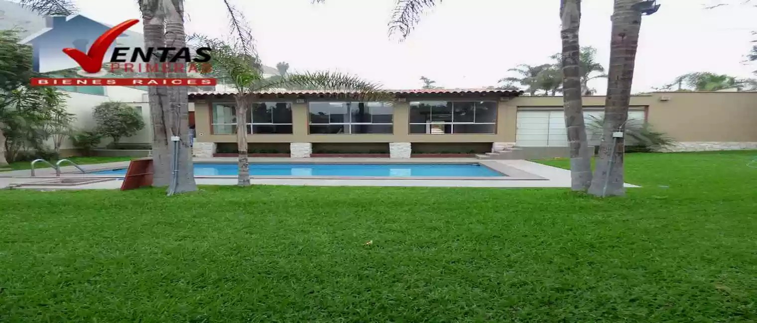 Casa Frente Parque en Rinconada