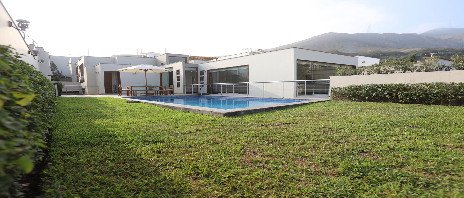 Hermosa casa con piscina en la molina