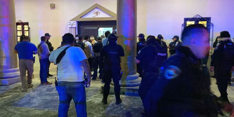 Detienen a masones en Cancún por confundir a policías; “estaban realizando un ritual” 1 Detienen a masones en Cancún por confundir a policías; “estaban realizando un ritual”