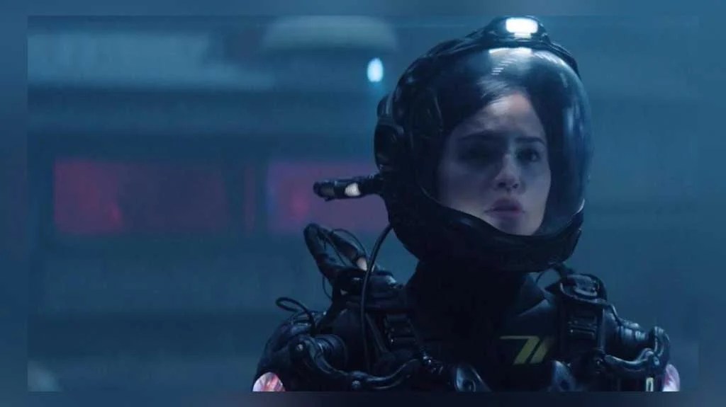 Eiza González as Riya