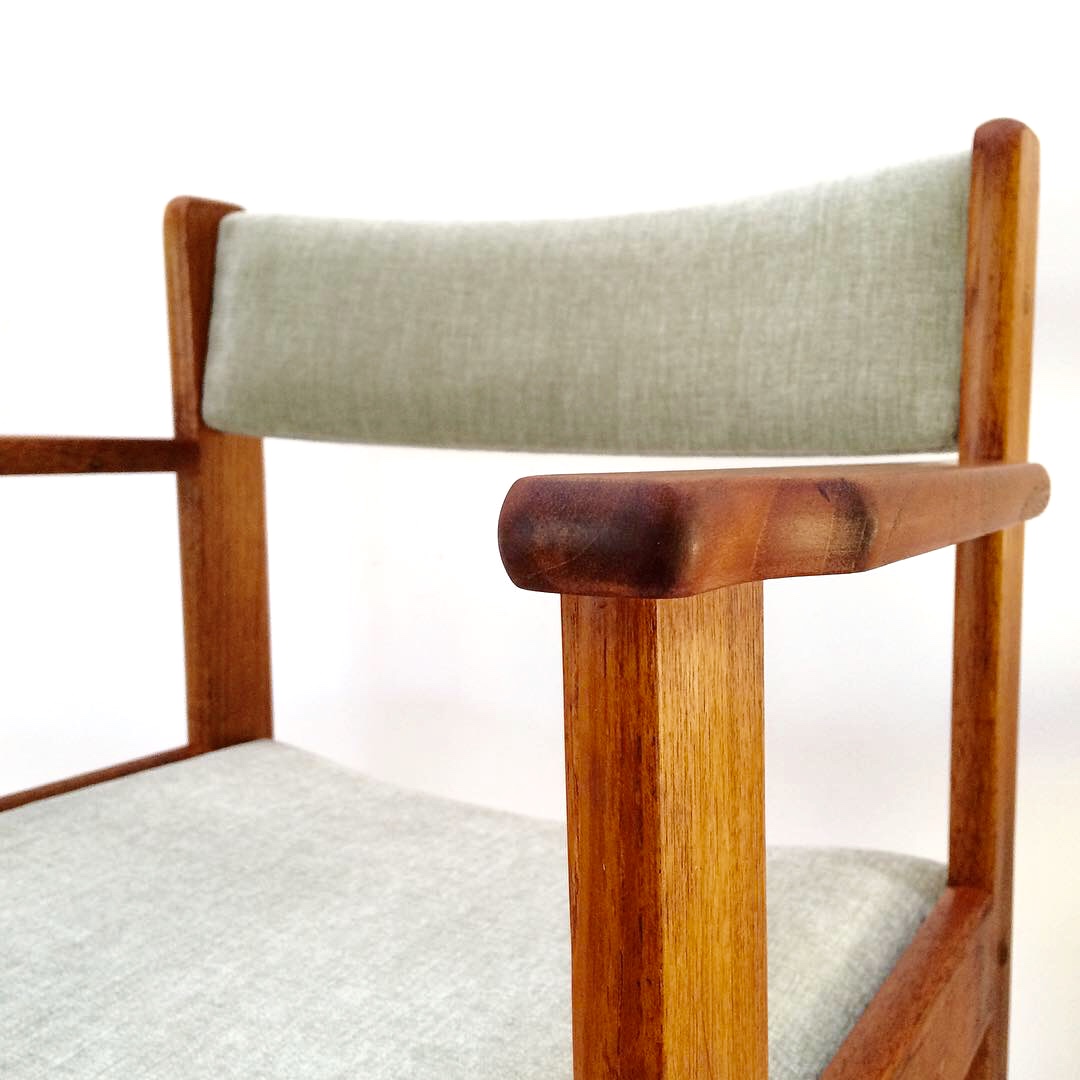 These teak chairs are designed to be reupholstered.