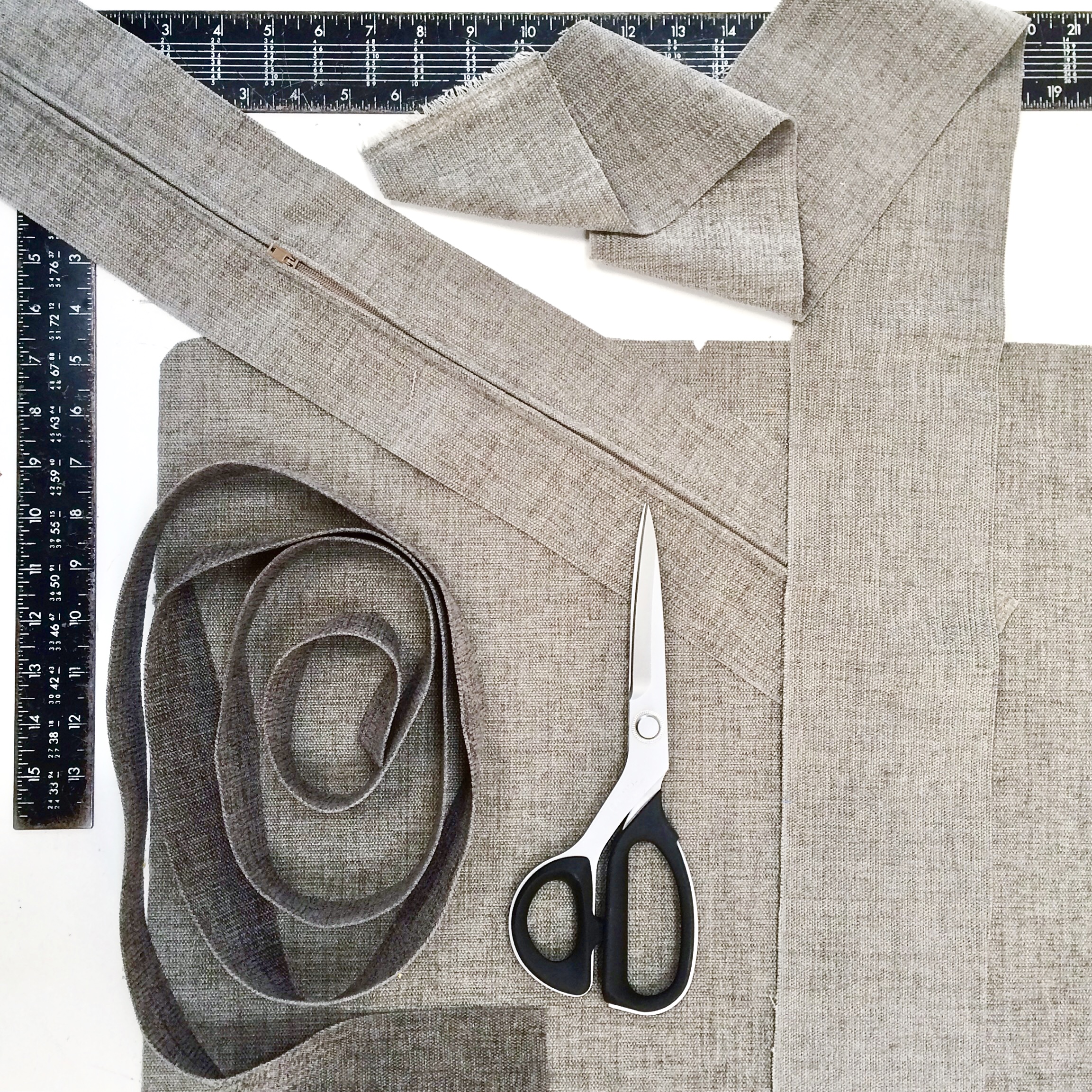 All the ingredients of a box cushion.