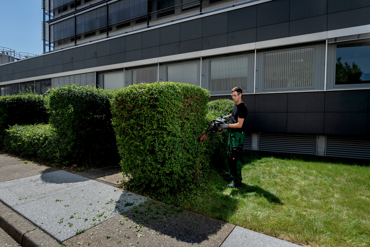 NOŻYCE DO ŻYWOPŁOTU AKUMULATOROWE METABO HS 18 LTX BL 65 18V 65cm | 601723850 | 4061792228443