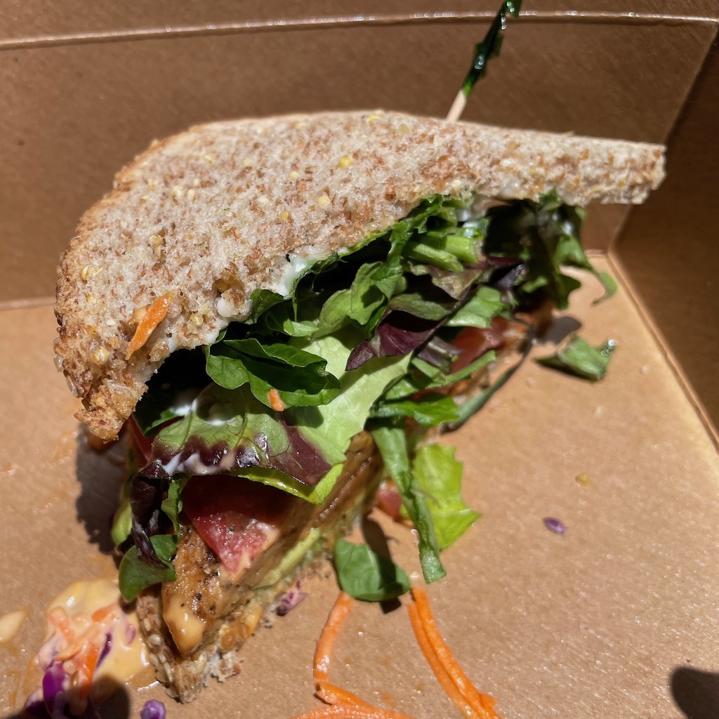 Califórnia: Restaurante vegano Shine Cafe em Morro Bay