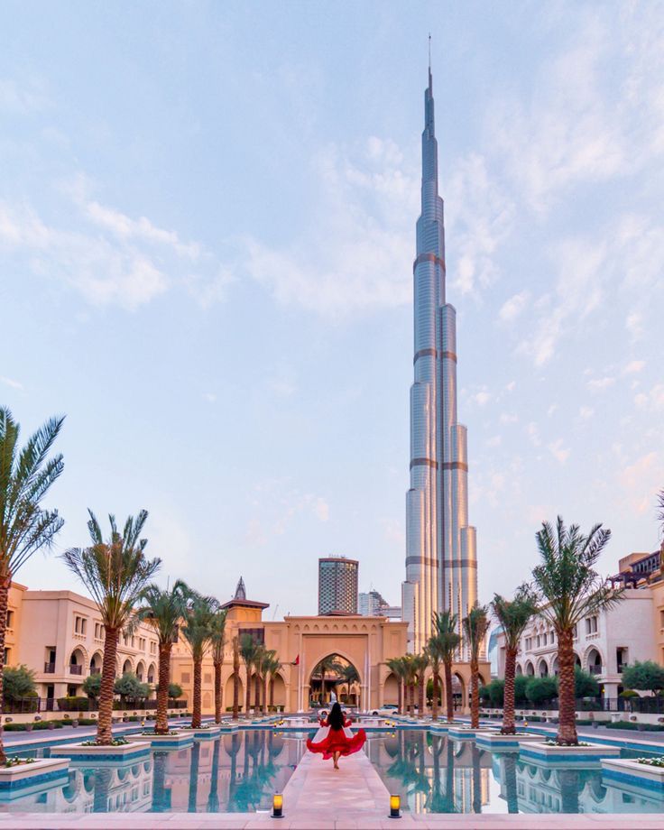 is it illegal to take pictures in dubai