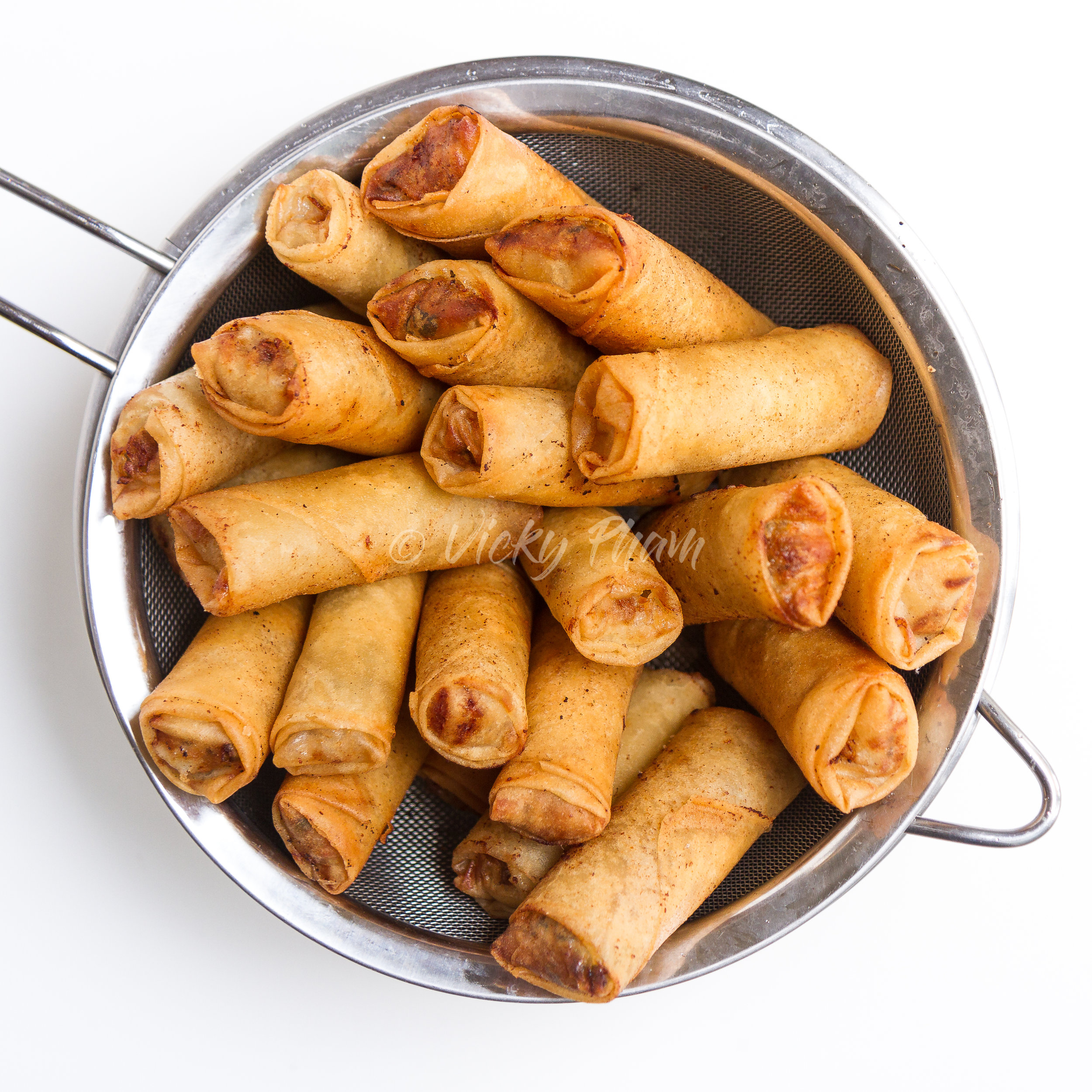 Vietnamese Egg Rolls (Cha Gio)