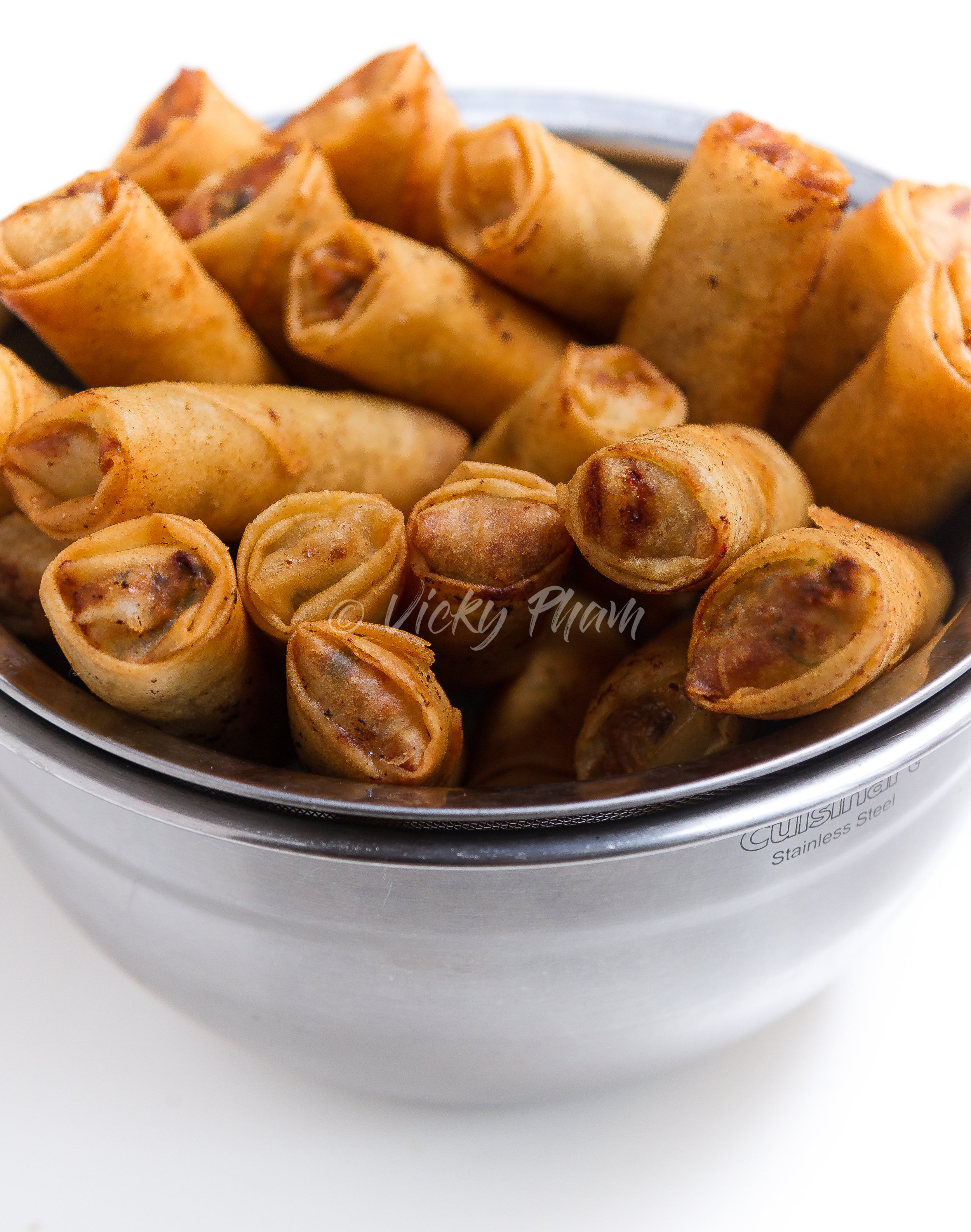 Vietnamese Egg Rolls (Cha Gio)