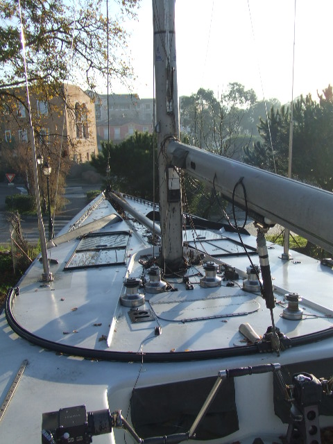 V-83 DECK LOOKING FORWARD