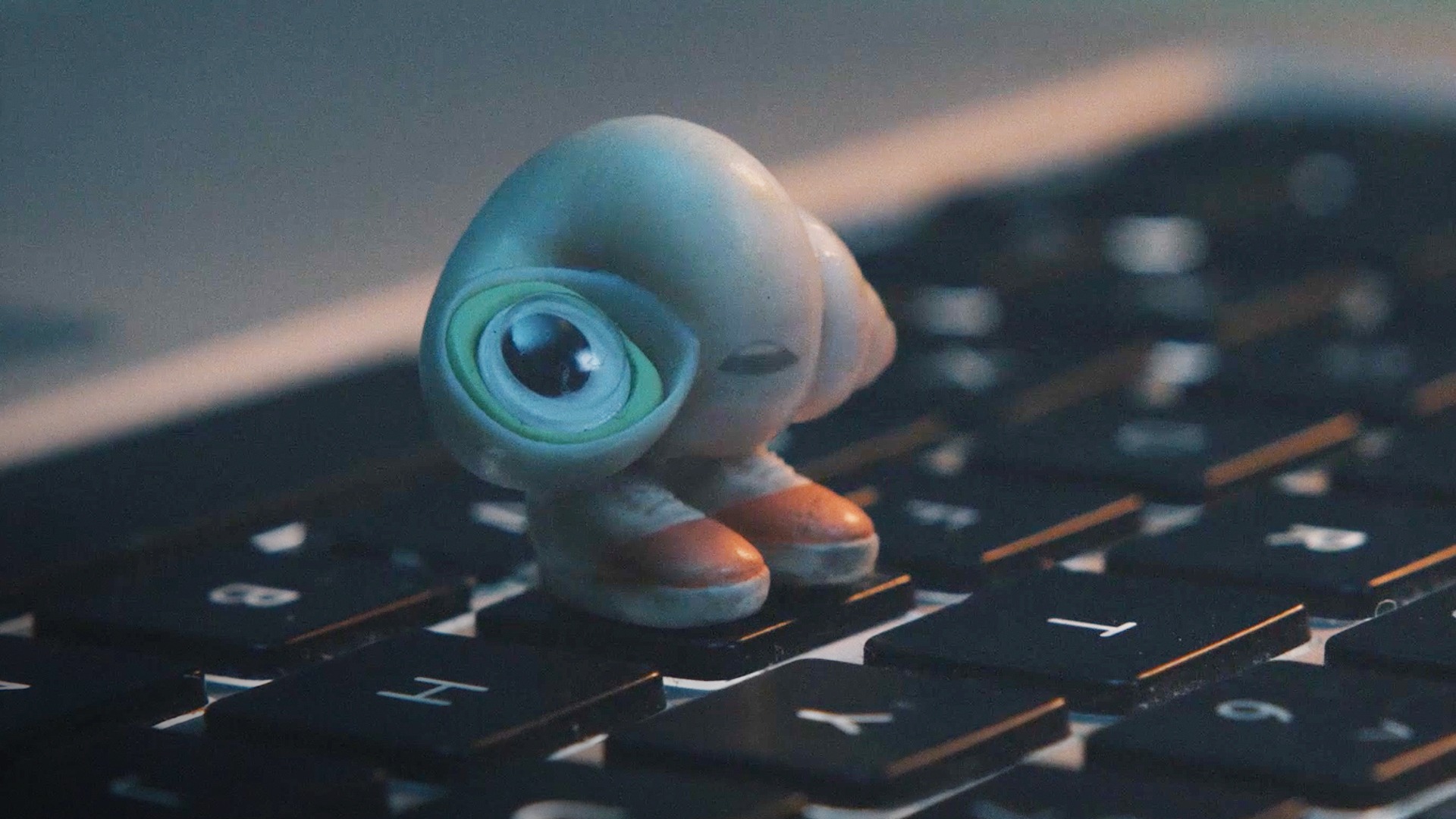 Marcel the Shell with Shoes On (2022)
