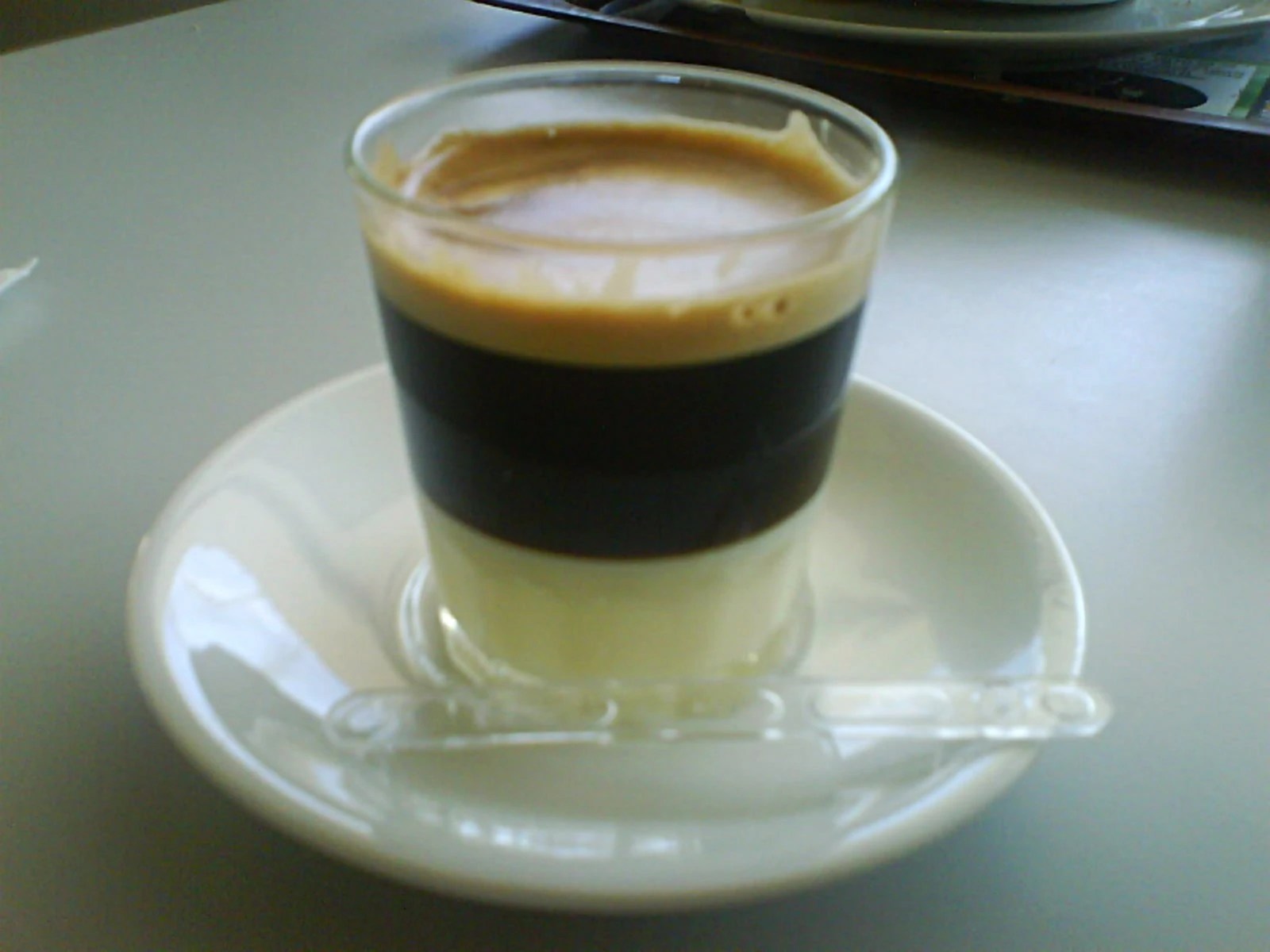 Each bag is a mix of jelly beans in five . CafÃ© BombÃ³n | The Coffee Wiki | Fandom