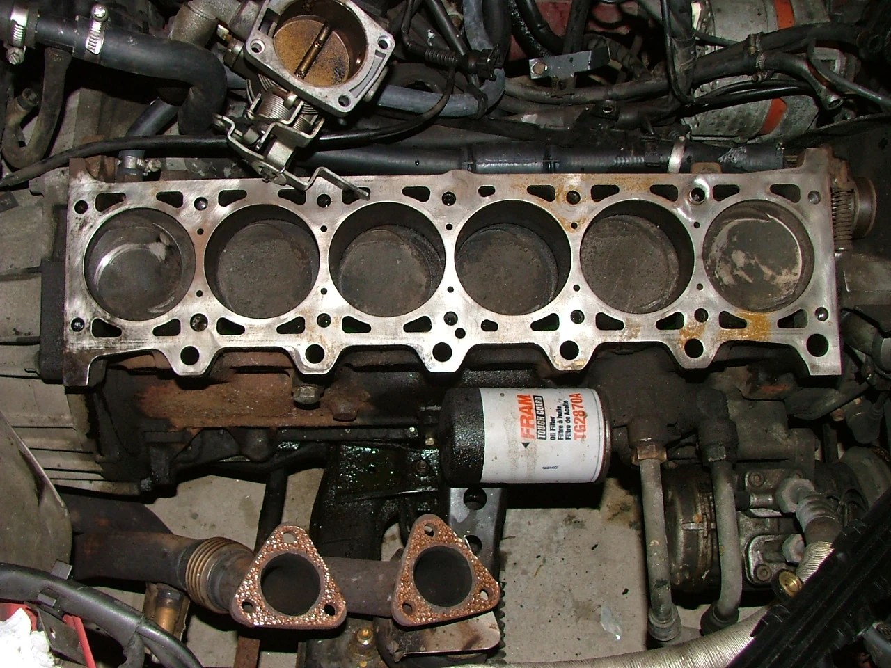 Straight-six engine