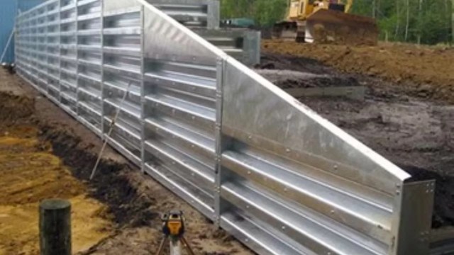 Bin retaining walls