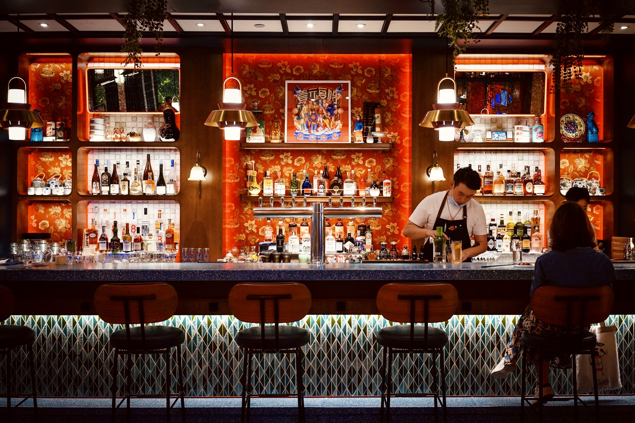 bars in China (pic: file photo)