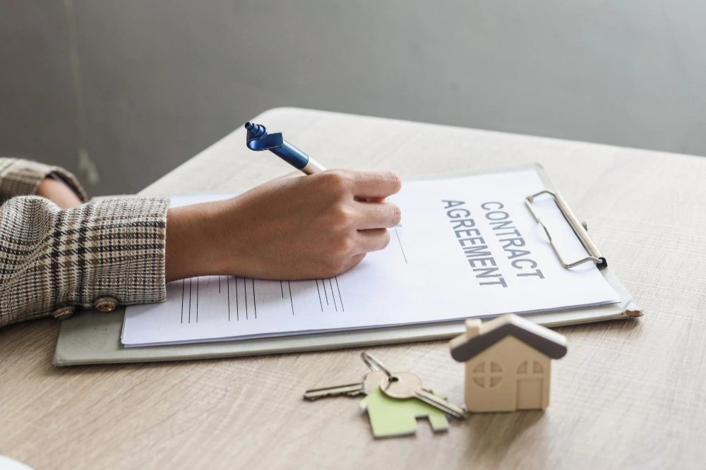 Data Apa Saja yang Perlu Dicatat saat Menyewakan Rumah?