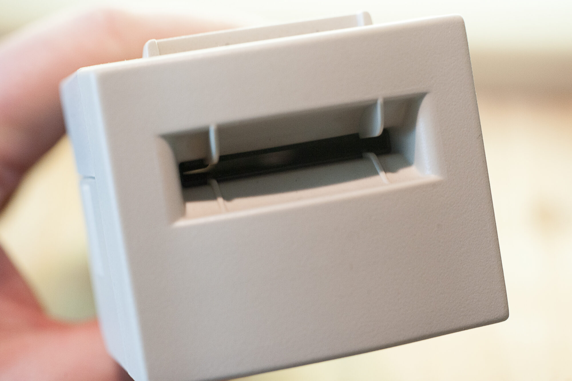 Nikon SA-20 filmstrip adapter - Vintagelens