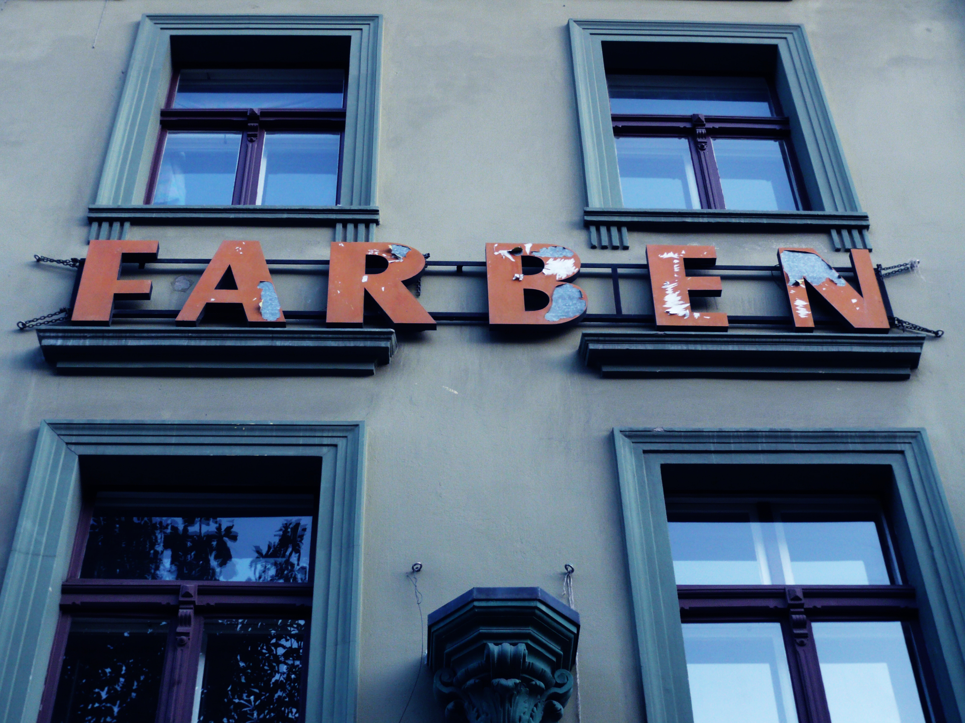 q_Farben