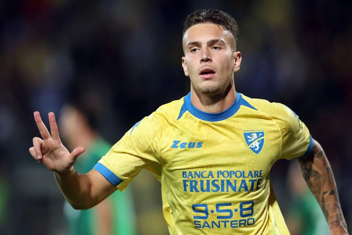 Tre regali e una tripletta: il Sassuolo fa beneficenza allo Stirpe