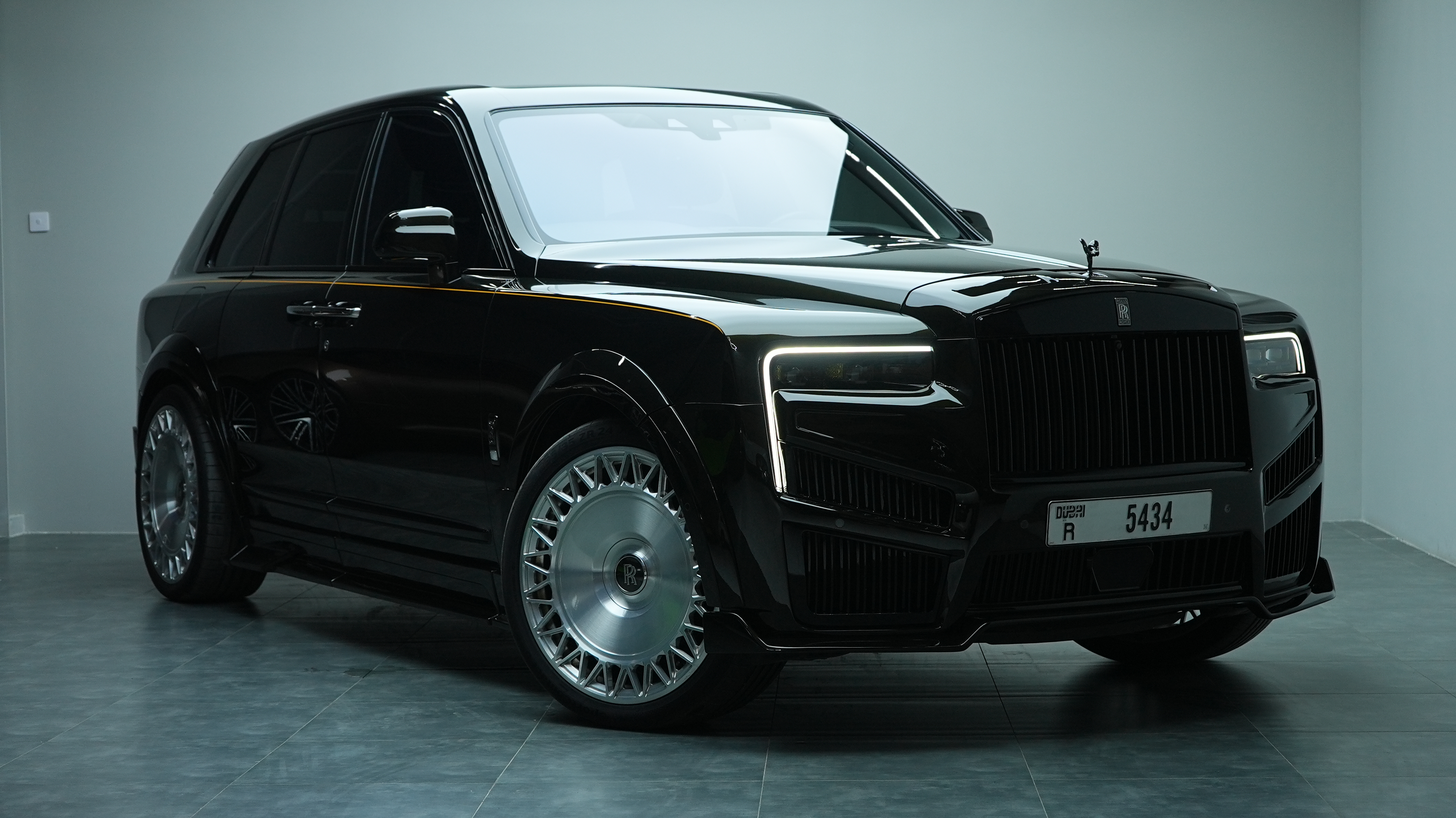 Rent ROLLS ROYCE CULLINAN MANSORY GREEN in Dubai