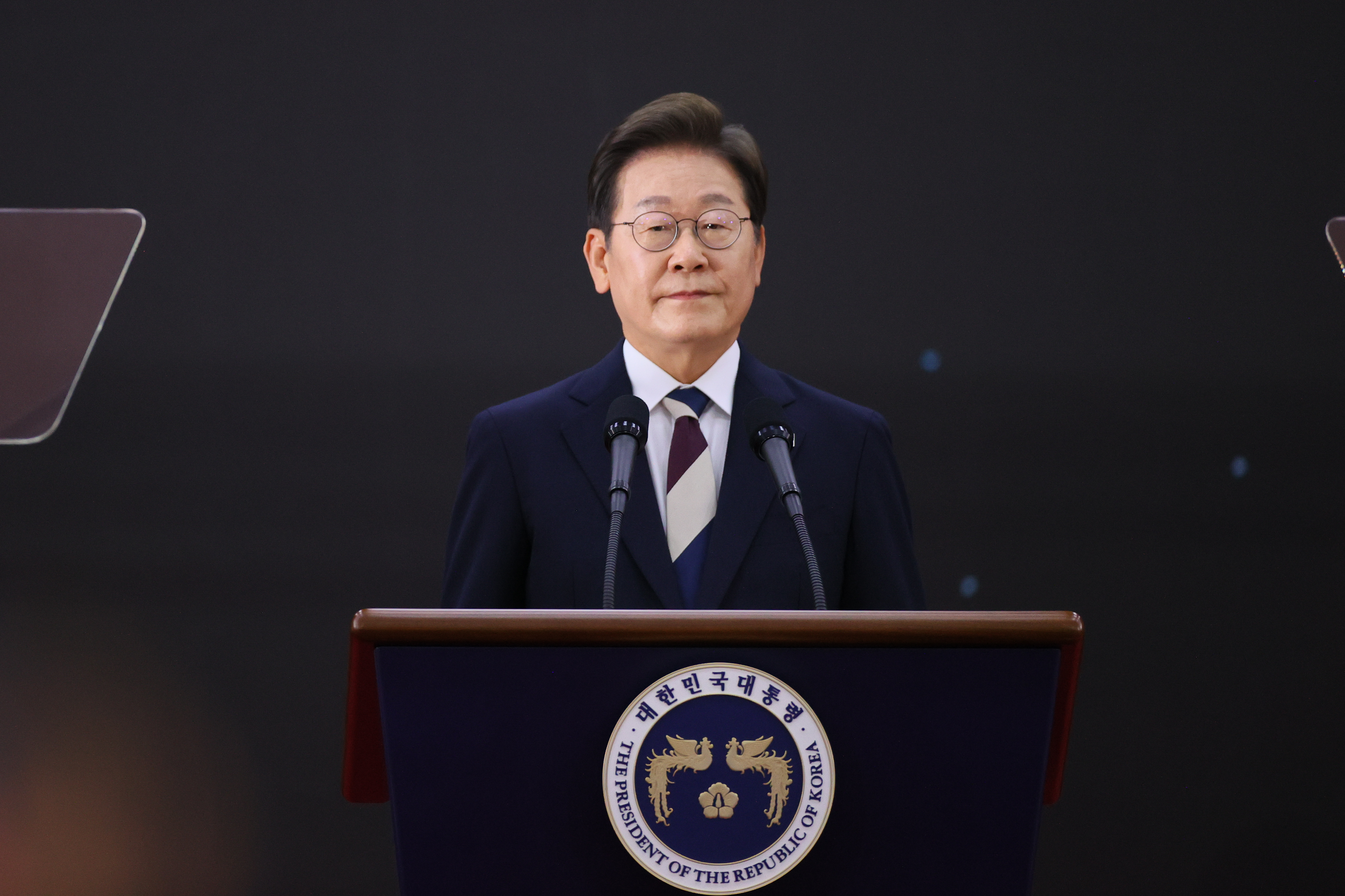 VIRA Broadcasting | South Korean President Arrives in Washington Following Trump's "Revolution" Post